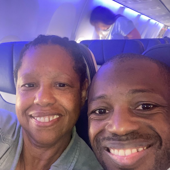 Like this flyer to be notified when I do a show! Thank you for your support! - Picture 2 of 5